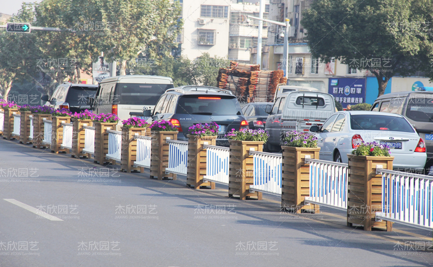 鋁合金花箱價格及規格是多少？